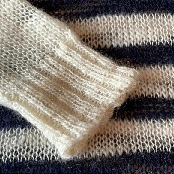 J. Crew Dark Navy & Cream Stripe Wool Blend Sweater Preppy Casual Career Size XS - Picture 4 of 6